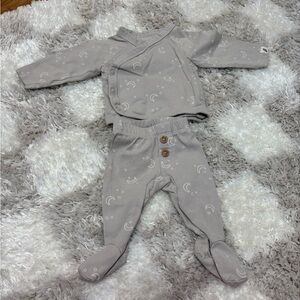 Baby 2 Piece Set: Moon & Star Pattern
